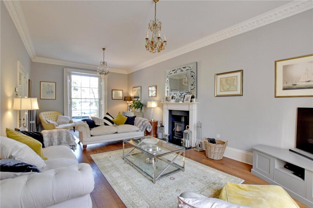House in London - View 2