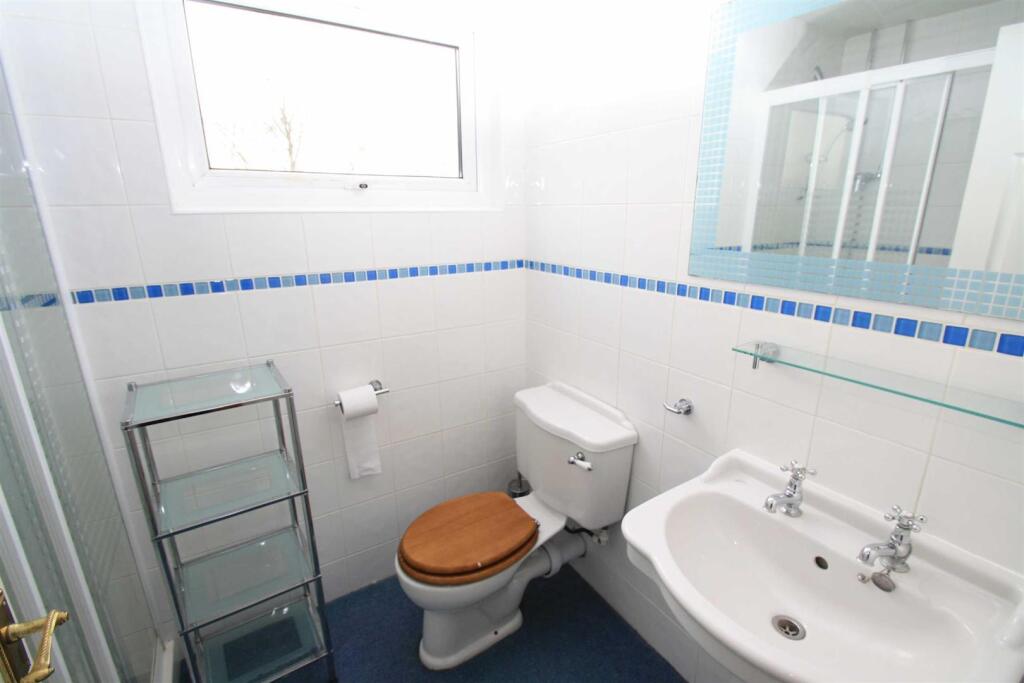 Apartment in Hemel Hempstead - View 4