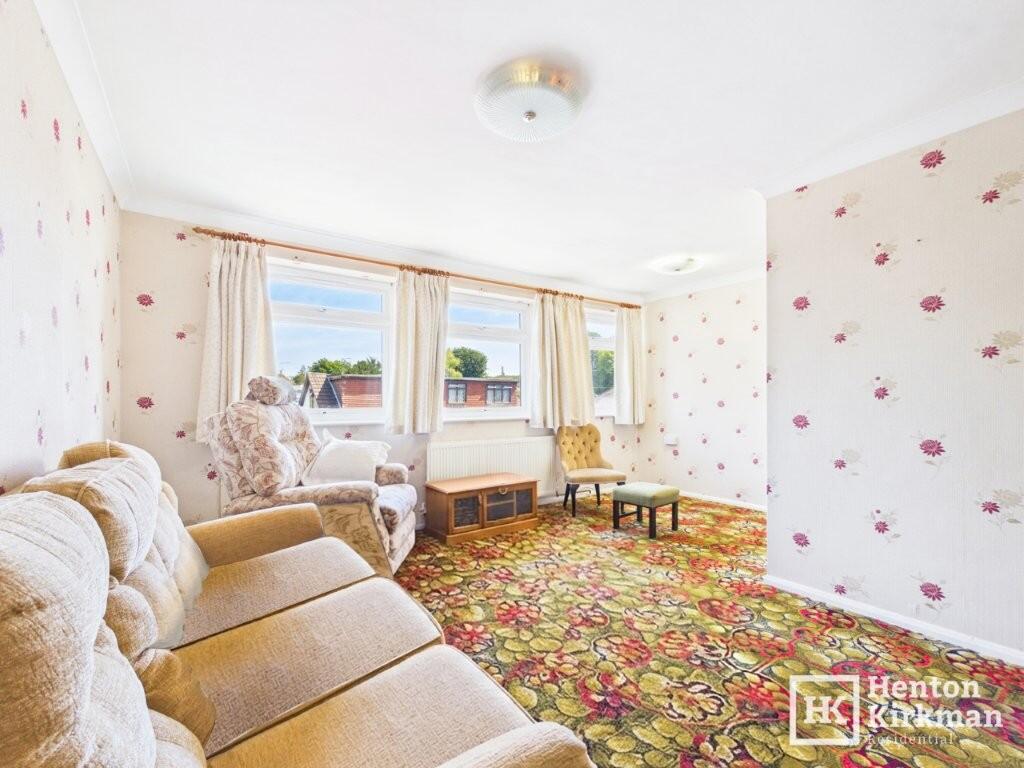 Apartment in Basildon, Billericay - View 5