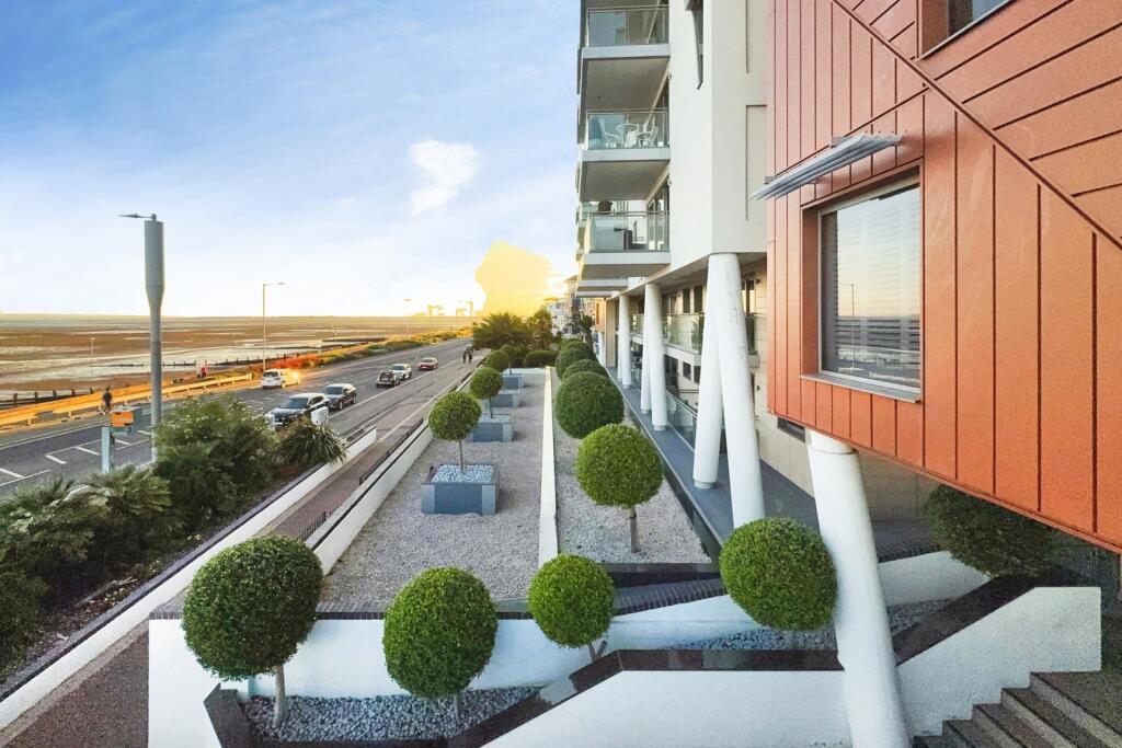 Main image of property: The Leas, Westcliff-on-Sea, Essex, SS0