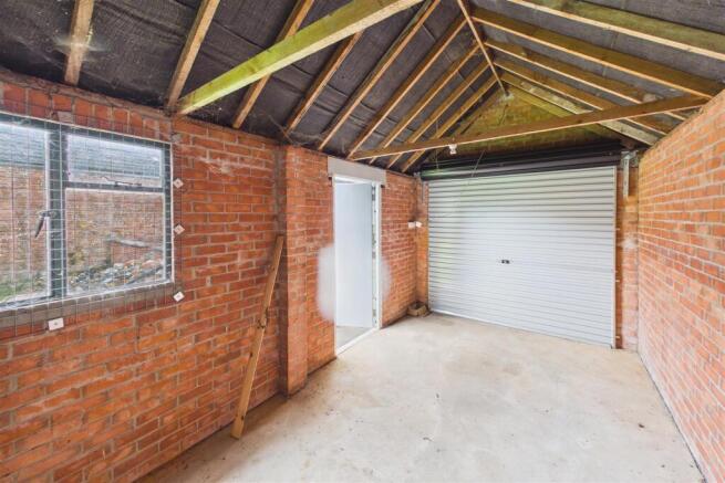 11 Huntspill Road, Highbridge, Somerset TA9 3DD |