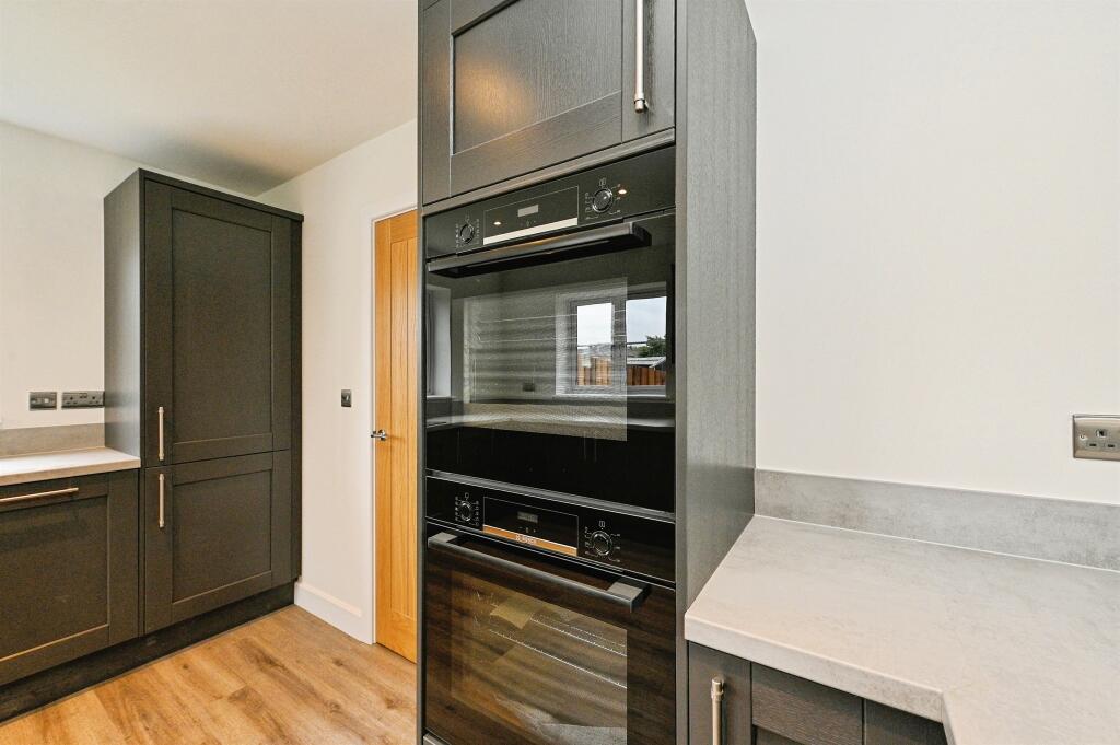 House in King's Lynn and West Norfolk, Outwell - More
