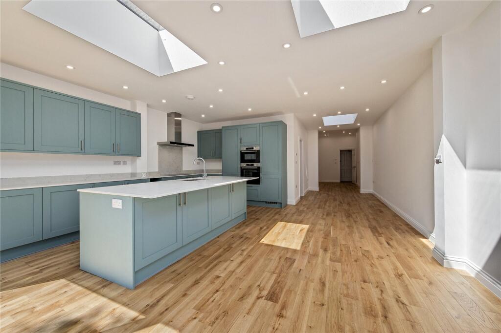 Apartment in Twickenham - View 4