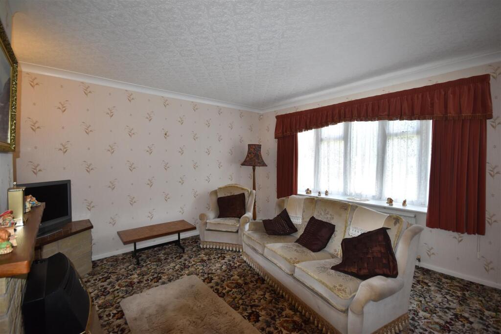 House in Doncaster - View 4
