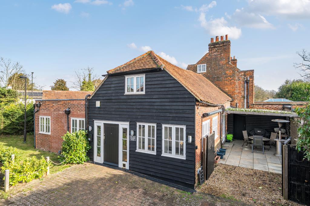 Main image of property: Slough, Berkshire, SL3