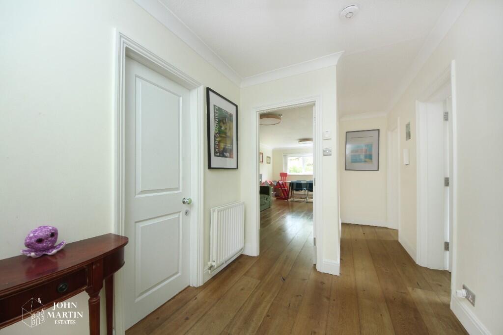 Main image of property: Park Hill, London, W5