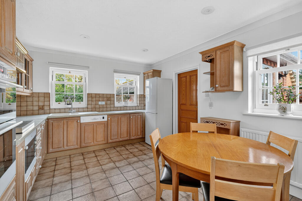House in Reading - View 3