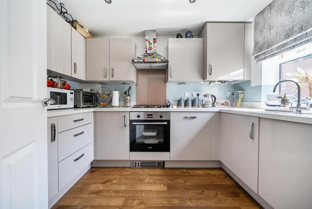 House in Taunton, Tithill - View 4