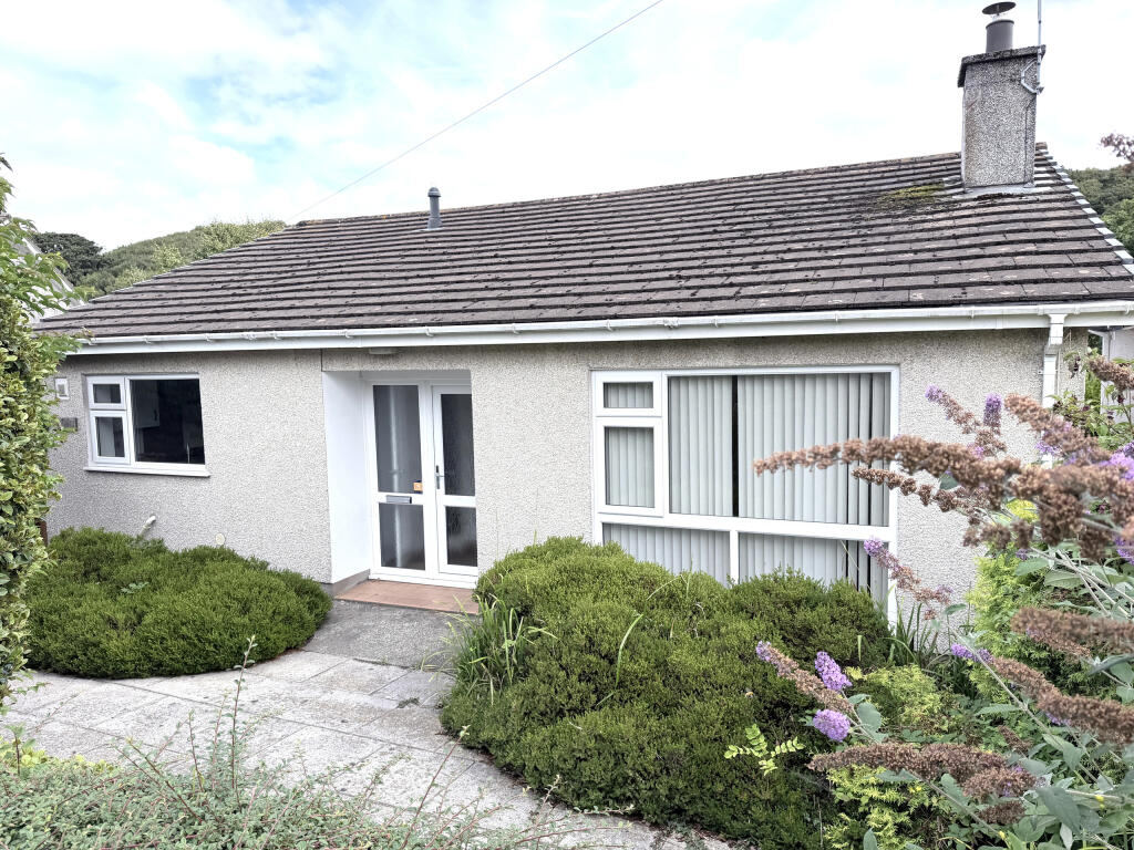 Main image of property: Lon Conwy, Tyn-y-Gongl, Benllech, Ynys Môn