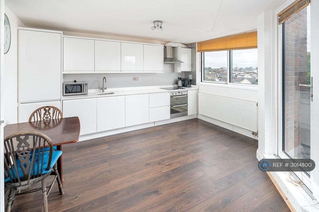 Apartment in London - View 2