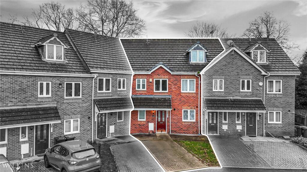 Main image of property: Kingswood Road, Nuneaton, Warwickshire, CV10