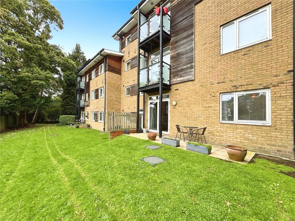 2-bed flat on Brunell Close, Maidstone, Kent, ME16, £210,000
