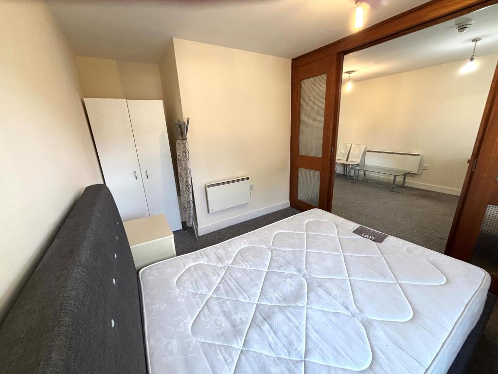 Apartment in Manchester - View 5