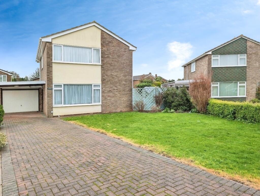Main image of property: Bannetts Tree Crescent, Alveston, Bristol