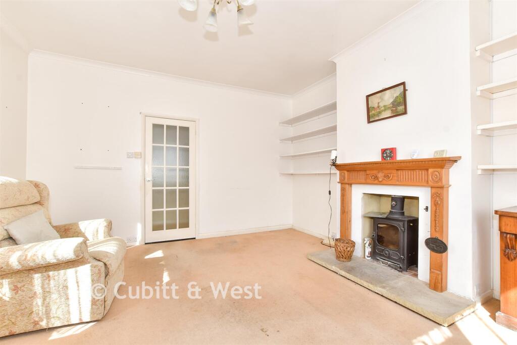 House in Horsham, Ashington - View 3