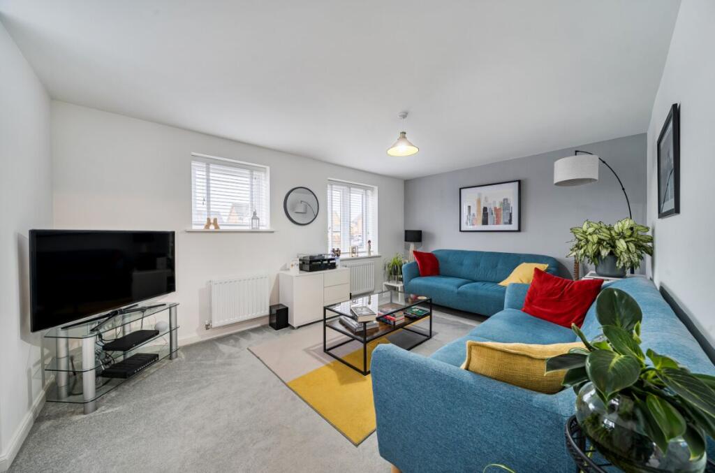 Duncombe Drive, Wootton,  photo 2