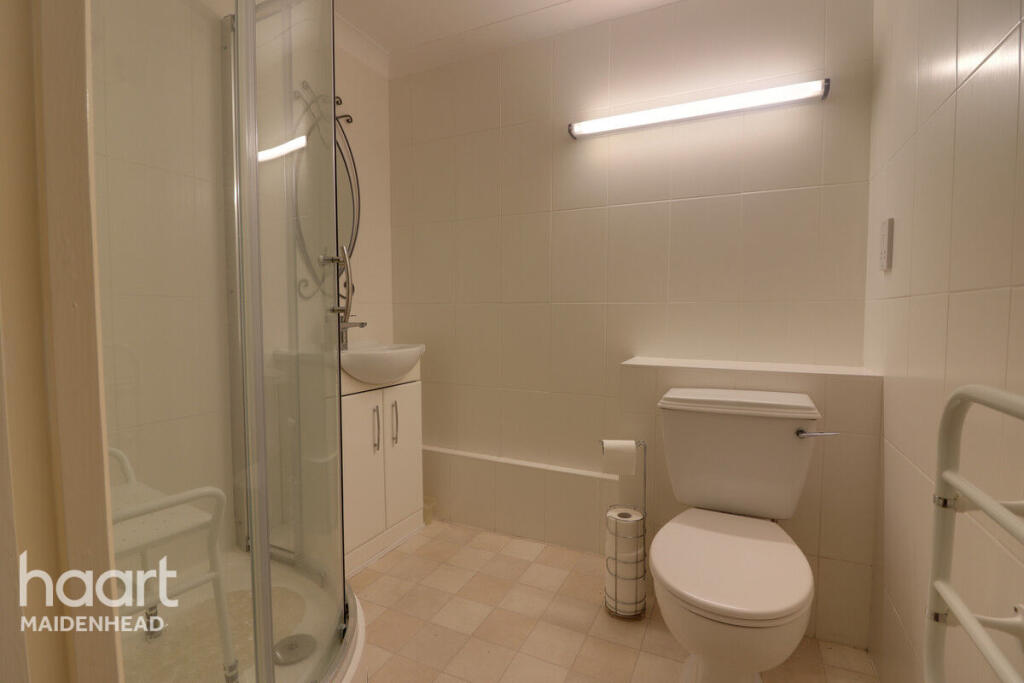 2-bed other on Bridge Avenue, Maidenhead, £100,000