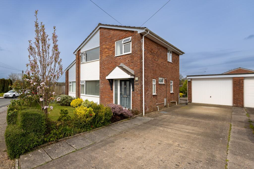 Main image of property: Parc-y-Coed, Cardiff