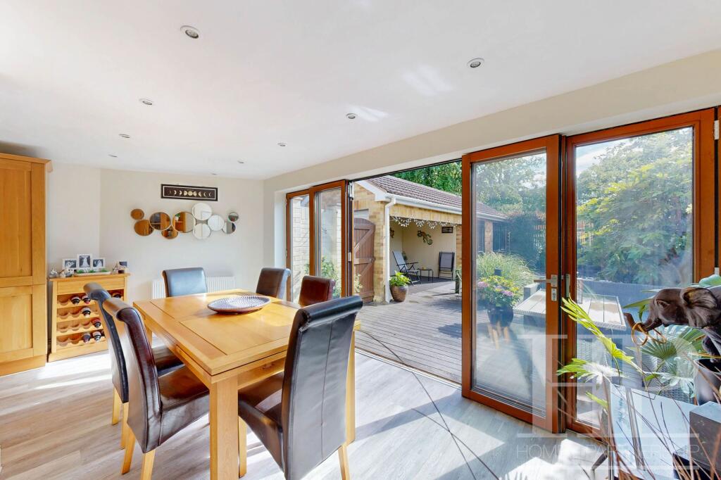 Stafford Road, Crawley, RH11, Crawley