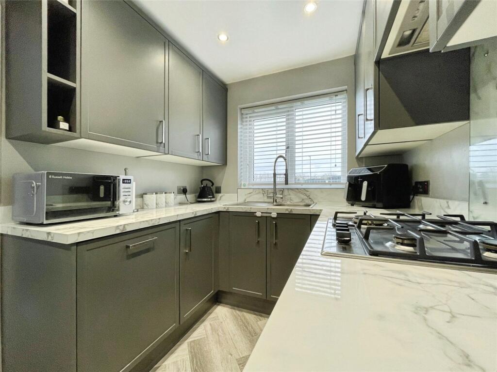 House in North East Derbyshire, Killamarsh - View 4