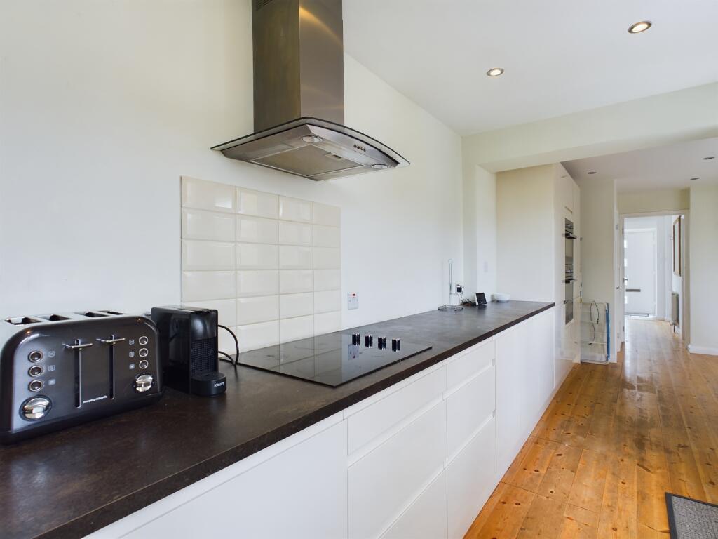 House in Tonbridge - View 4