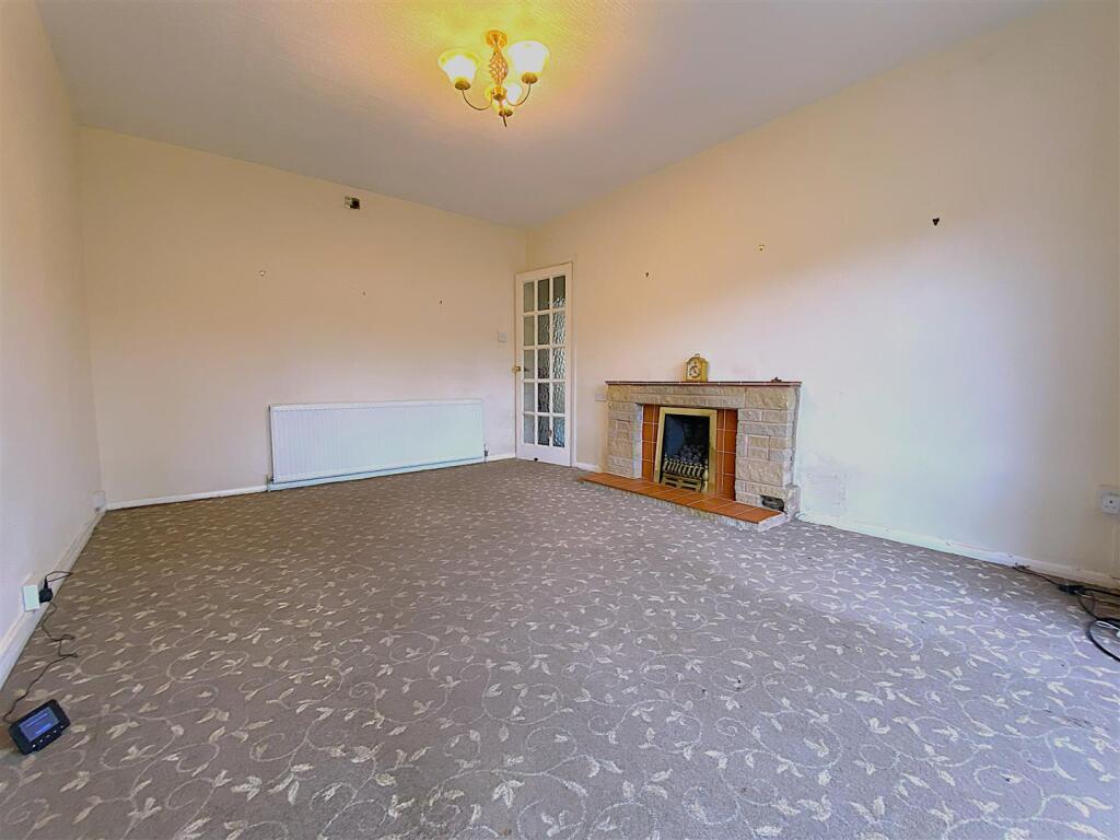 University Close, Syston, Leicester photo 2