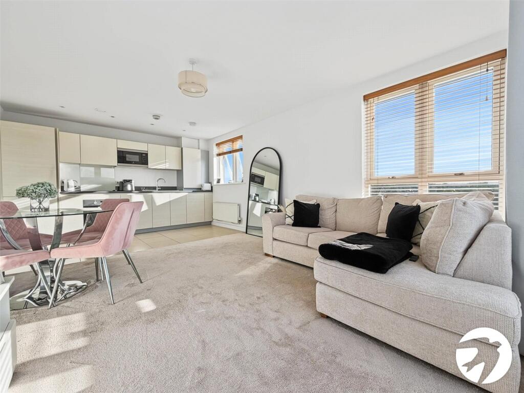 Apartment in Rochester - View 3