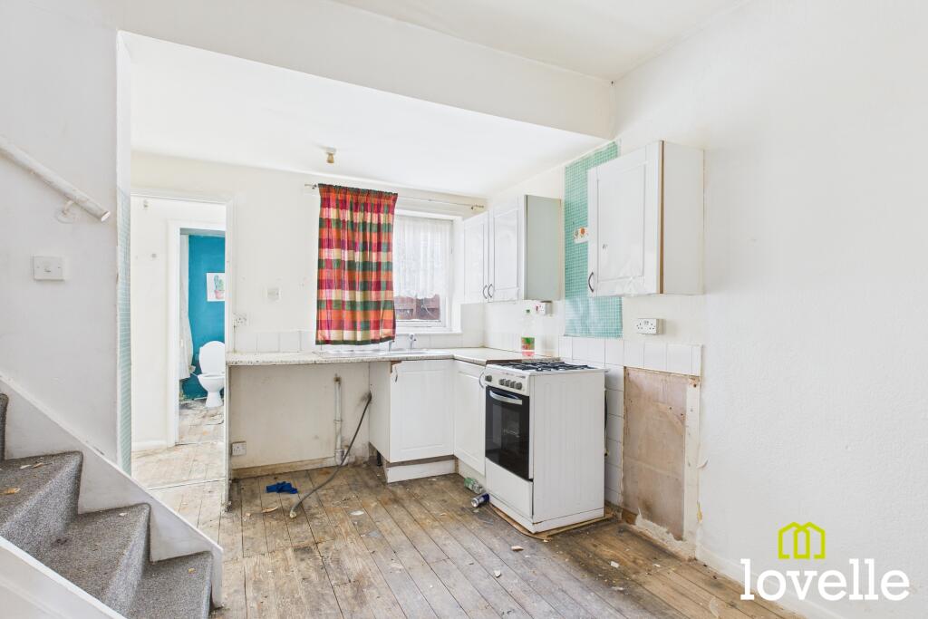 House in Kingston upon Hull - View 4