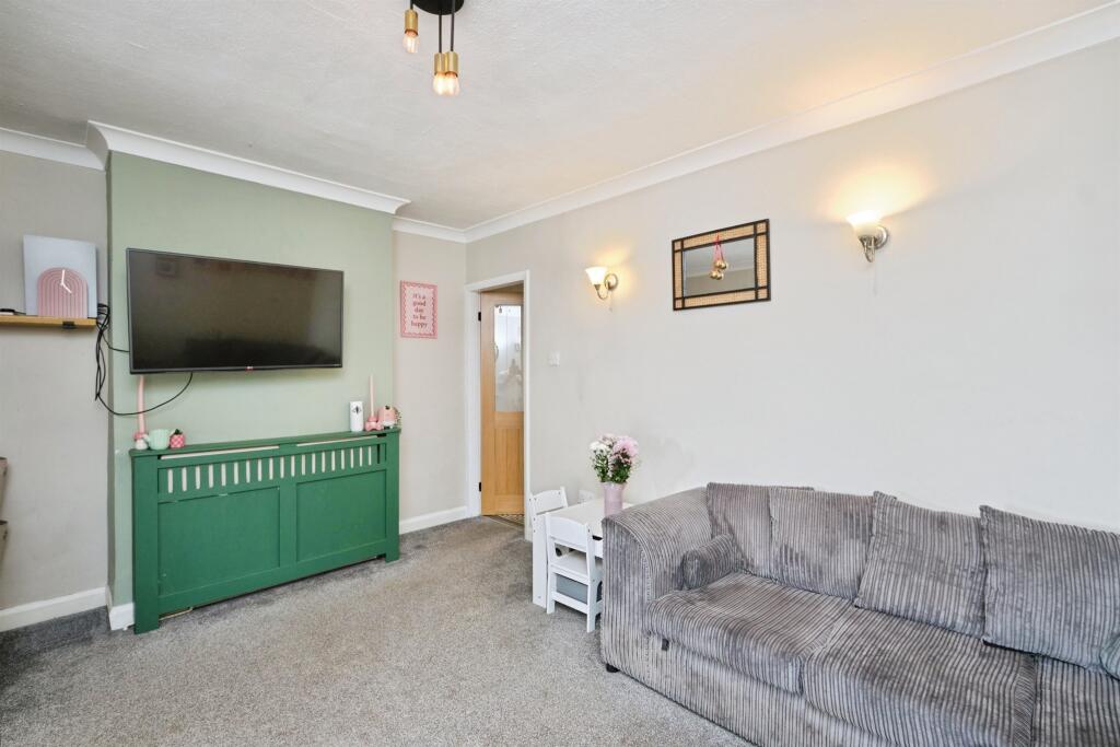 Lingfield Avenue, Birmingham photo 5