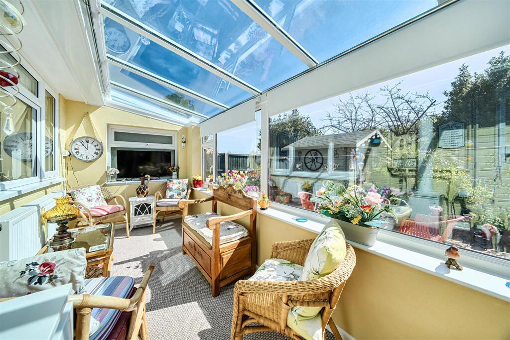 Main Street, Yeovil - Vista 5