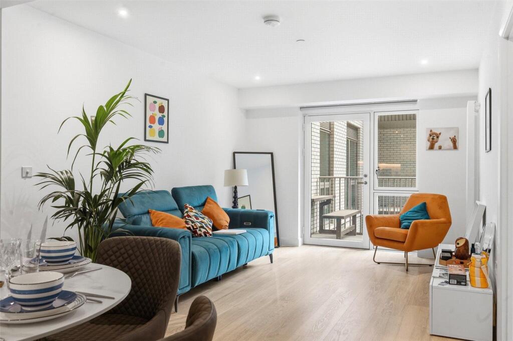 Apartment in London, Custom House, Canning Town - View 2