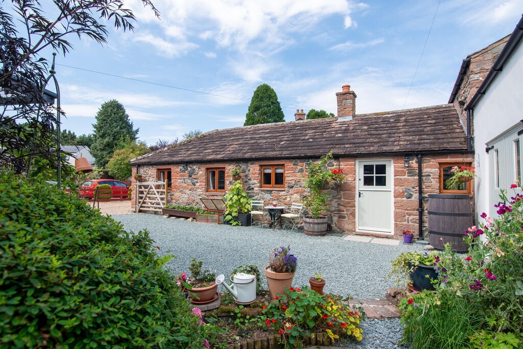 Main image of property: Slipstones, Newton Reigny