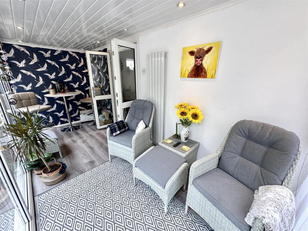 House in Newport - More