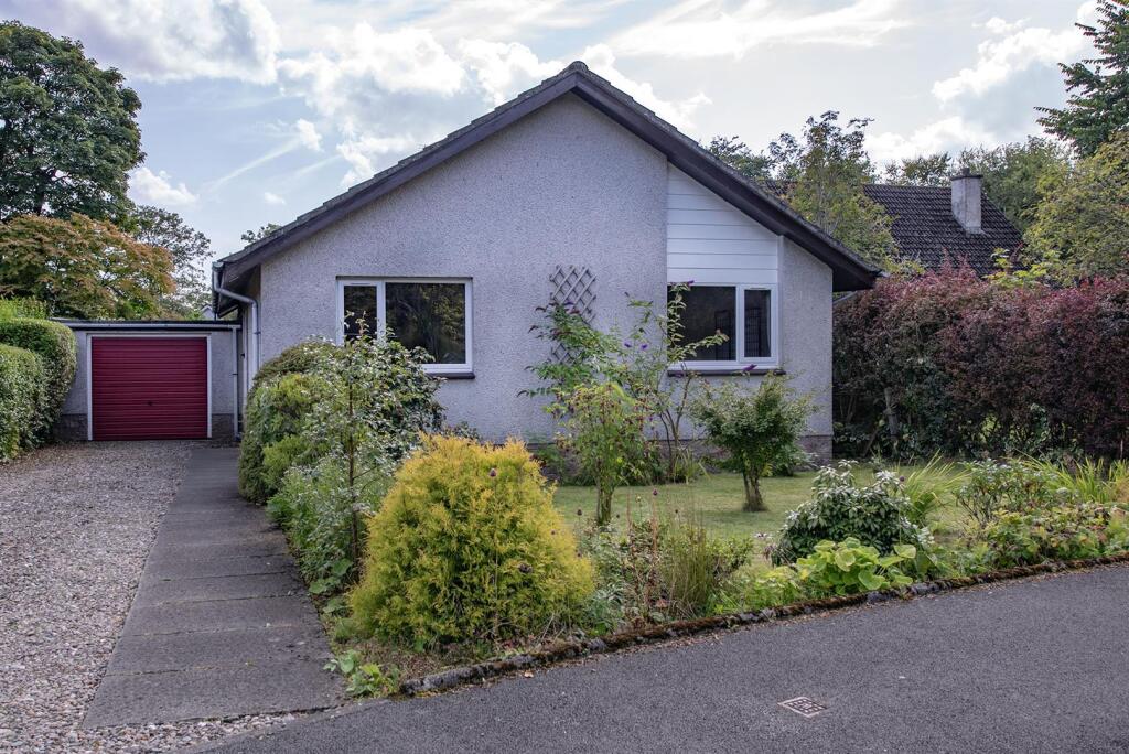 Main image of property: 10 Cairns Place, Muckhart FK14 7LH