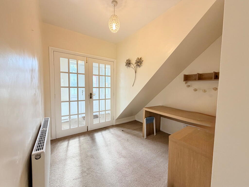 House in Tameside, Greater Manchester - View 4