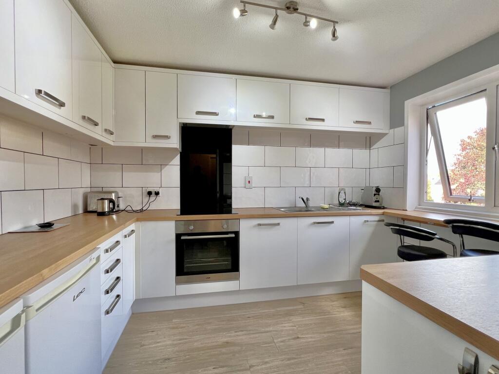 Summerfield Court, French Weir photo 3
