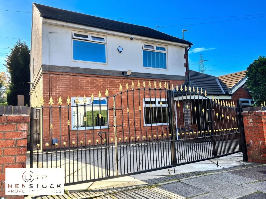 Main image of property: Mossway, Middleton, Manchester, M24