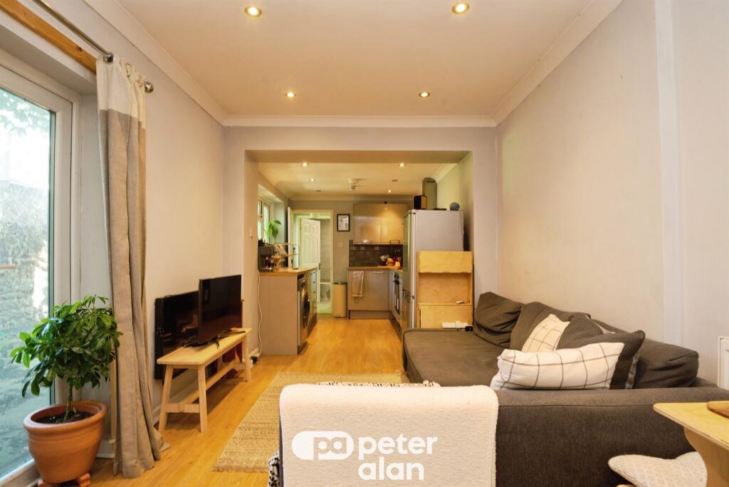 Apartment in Roath, Cardiff, Plasnewydd, Roath - More