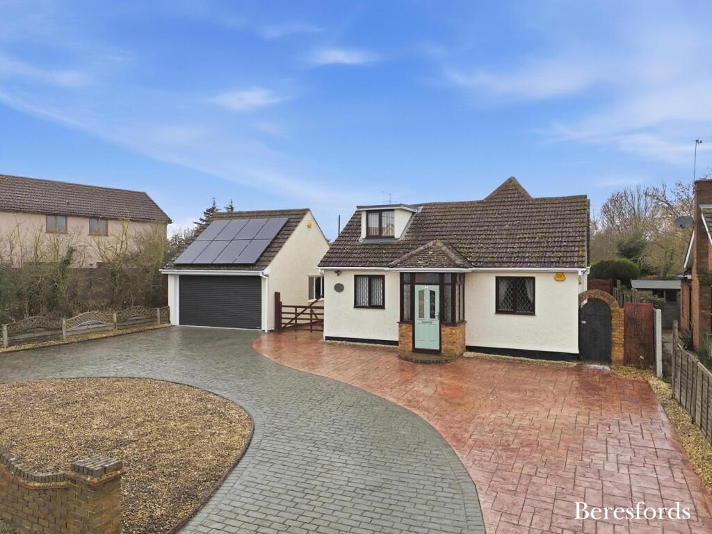 Main image of property: Maldon Road, Tiptree, CO5