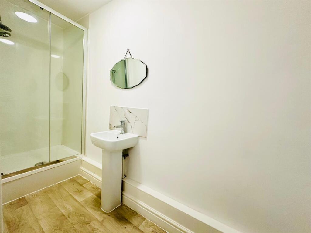 Apartment in Nottingham - View 4