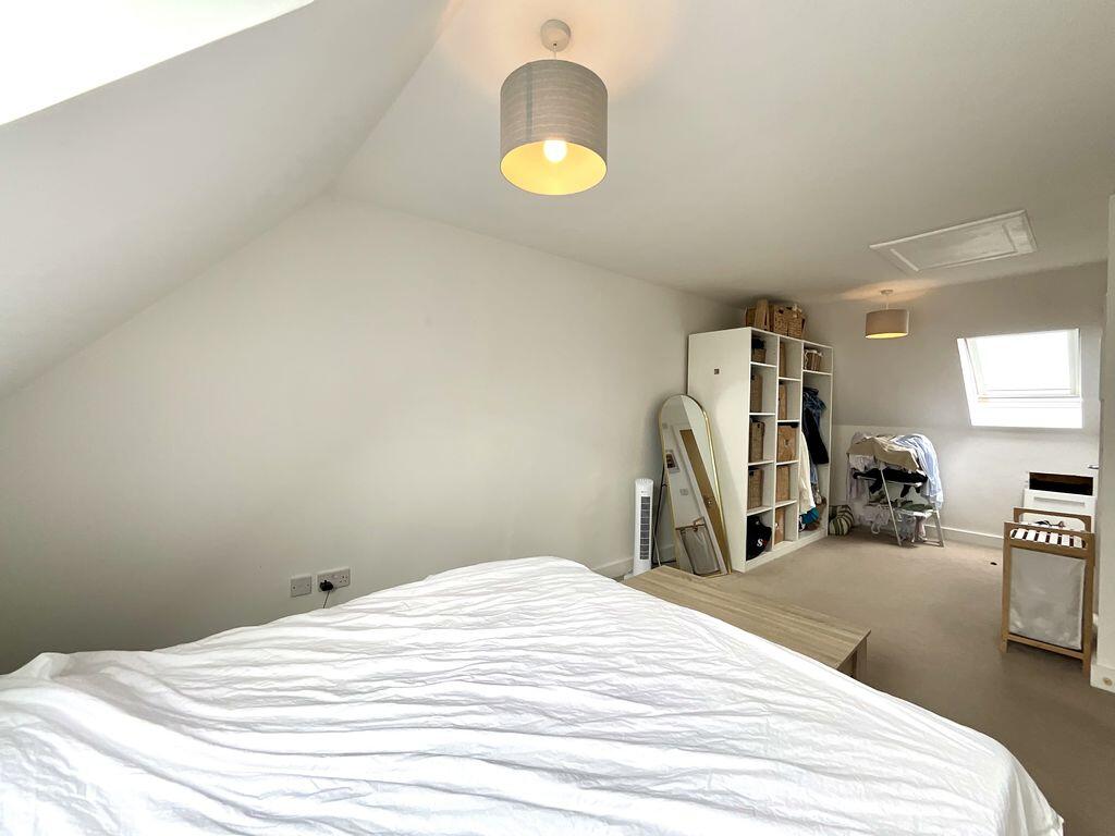 House in Christchurch, Pokesdown, Bournemouth - View 5