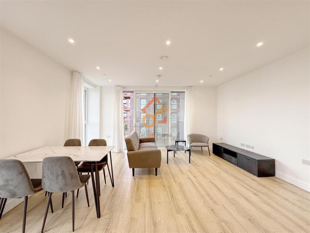 Apartment in Harrow - View 3