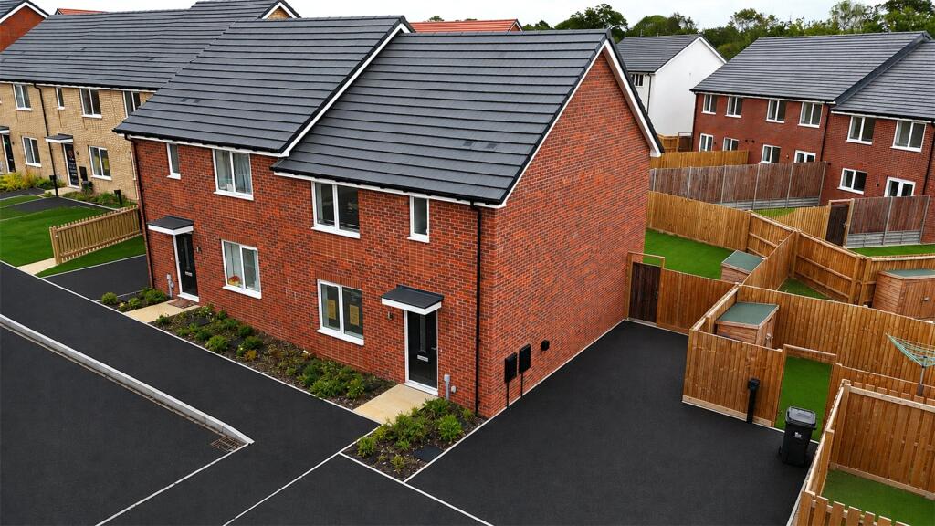 Main image of property: Hotspur Gardens, Upper Lighthorne, Leamington Spa, Warwickshire, CV33