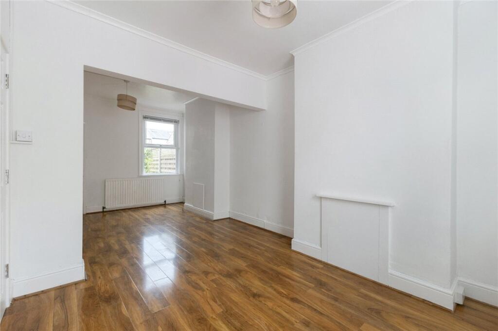 House in Cambridge, Romsey - View 4