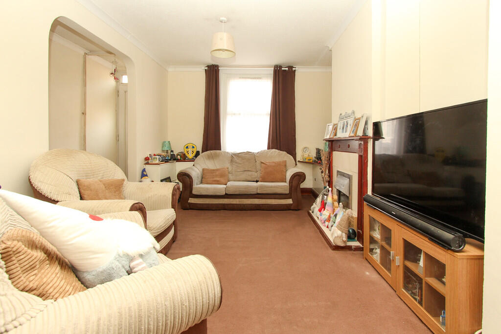 Newcomen Road, Wellingborough photo 3