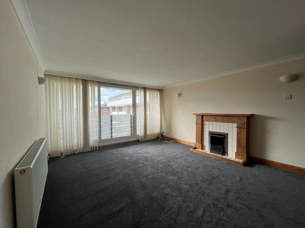 Apartment in Havant, Leigh Park - View 2