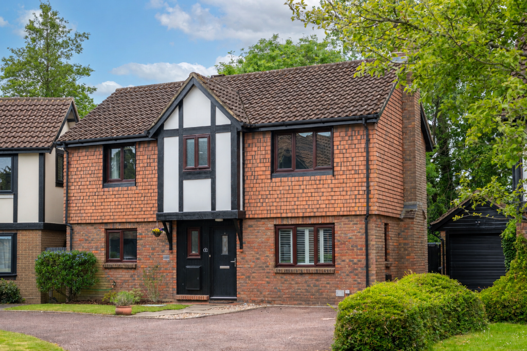 Main image of property: Horley, RH6