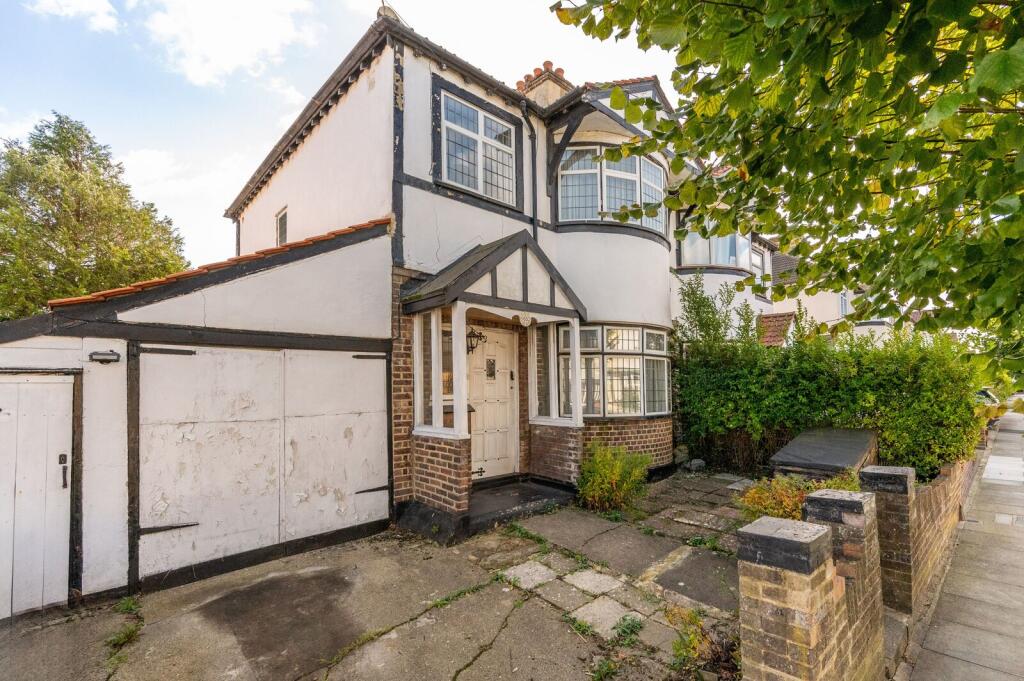 3-bed semi-detached on Cavendish Avenue, Motspur Park, New Malden, KT3, £600,000