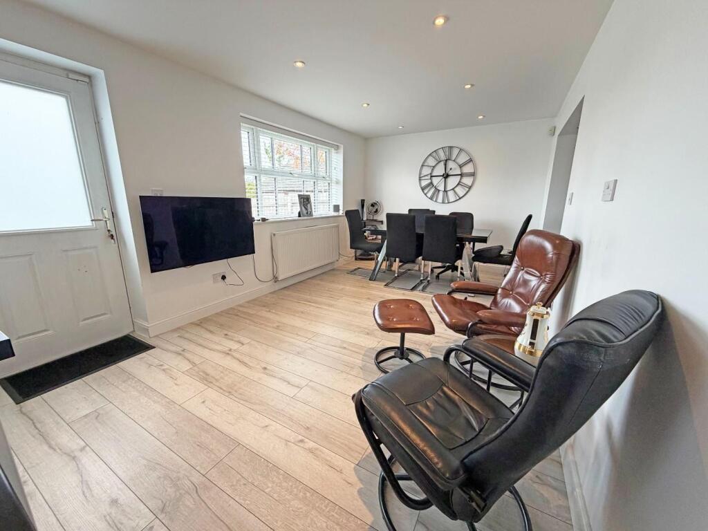 House in Peterborough, Hampton Vale - View 5