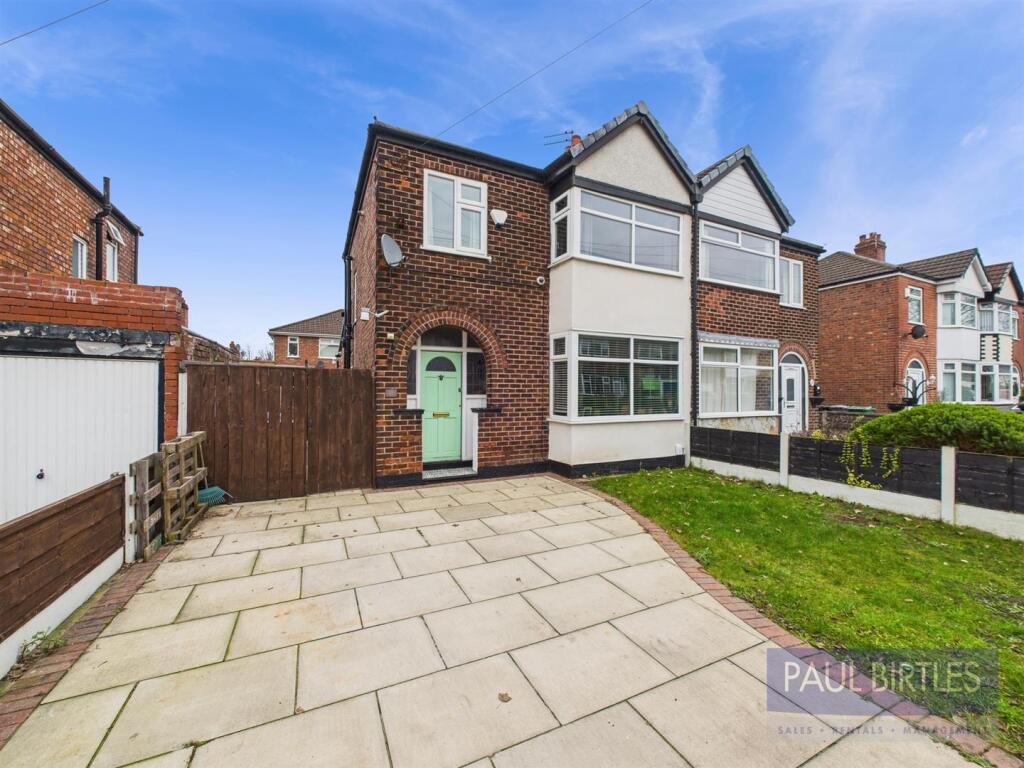 3-bed semi-detached on Audley Avenue, Stretford, Manchester, M32 9TE, £325,000